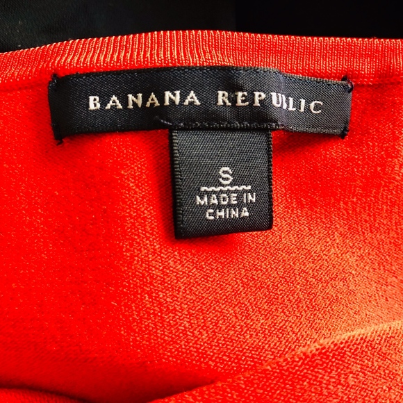 SOLD - Banana Republic Red Rayon Halter Top Woman's Small - Picture 3 of 3